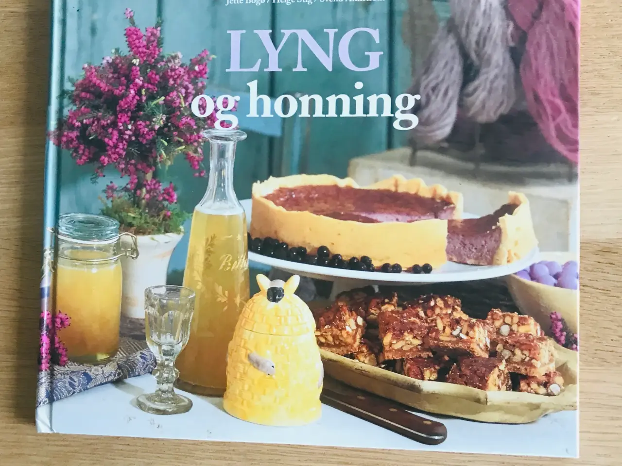 Billede 1 - LYNG og honning af Jette Bogø m.fl.