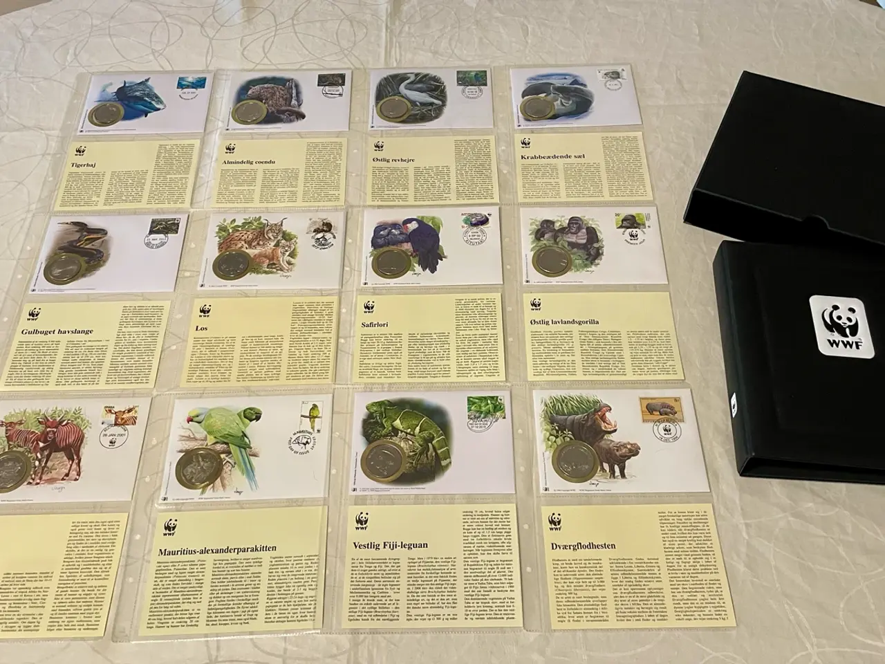 Billede 3 - 12 WWF møntbreve i samlemappe (sæt 2)
