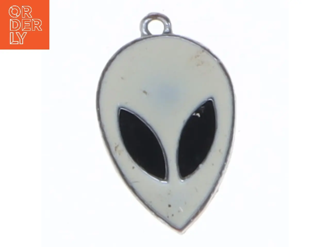 Billede 1 - Vedhæng med Alien motiv (str. 3,5 cm)