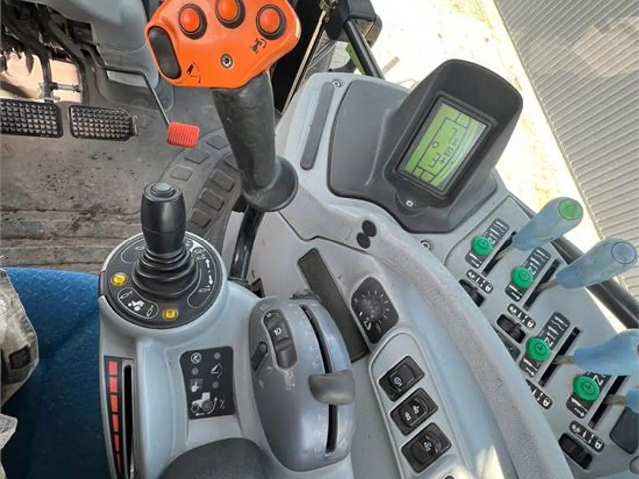 Billede 22 - New Holland T6050 - Video!