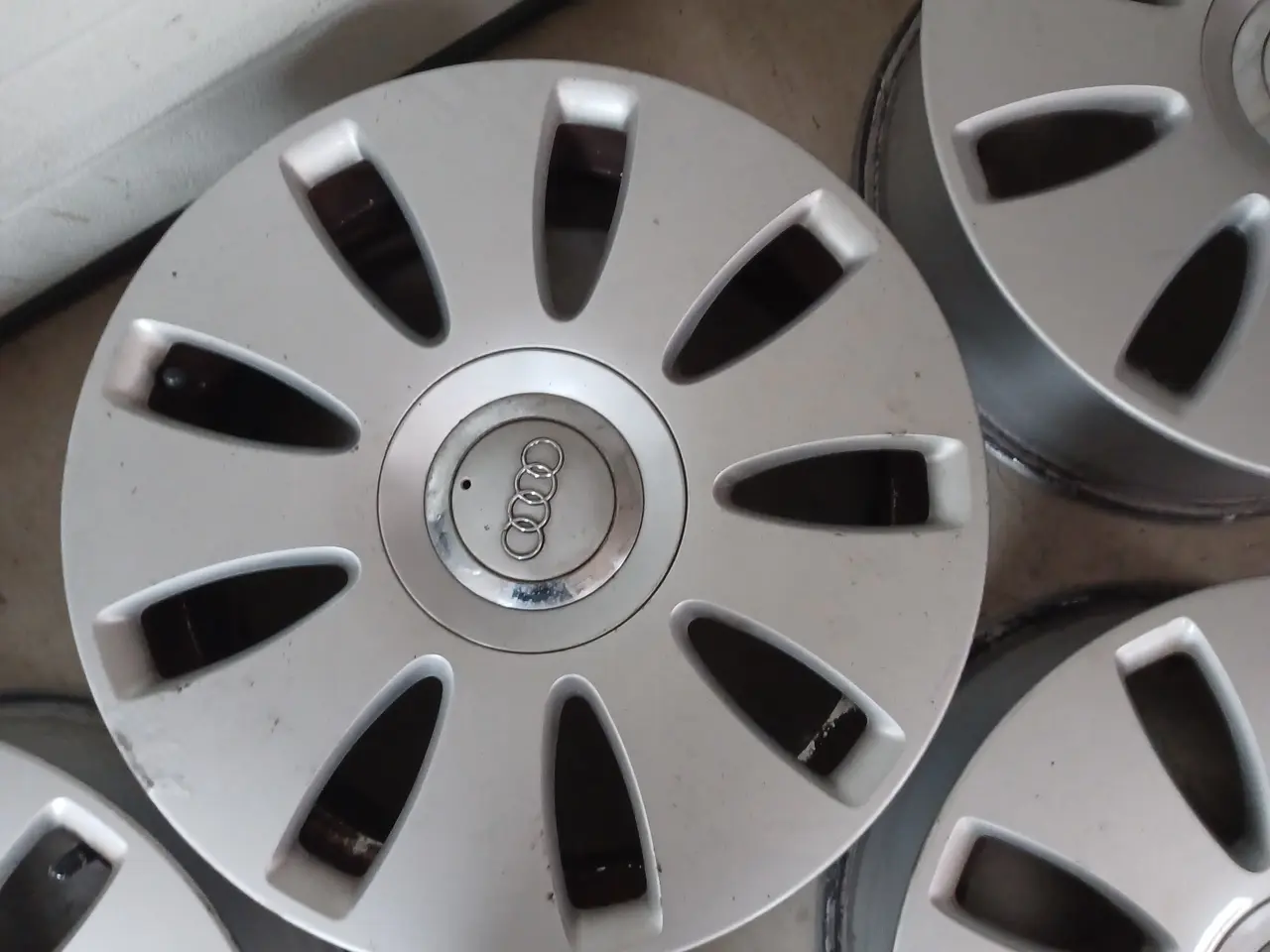 Billede 3 - Audi, VW alufælge med sommerdæk.