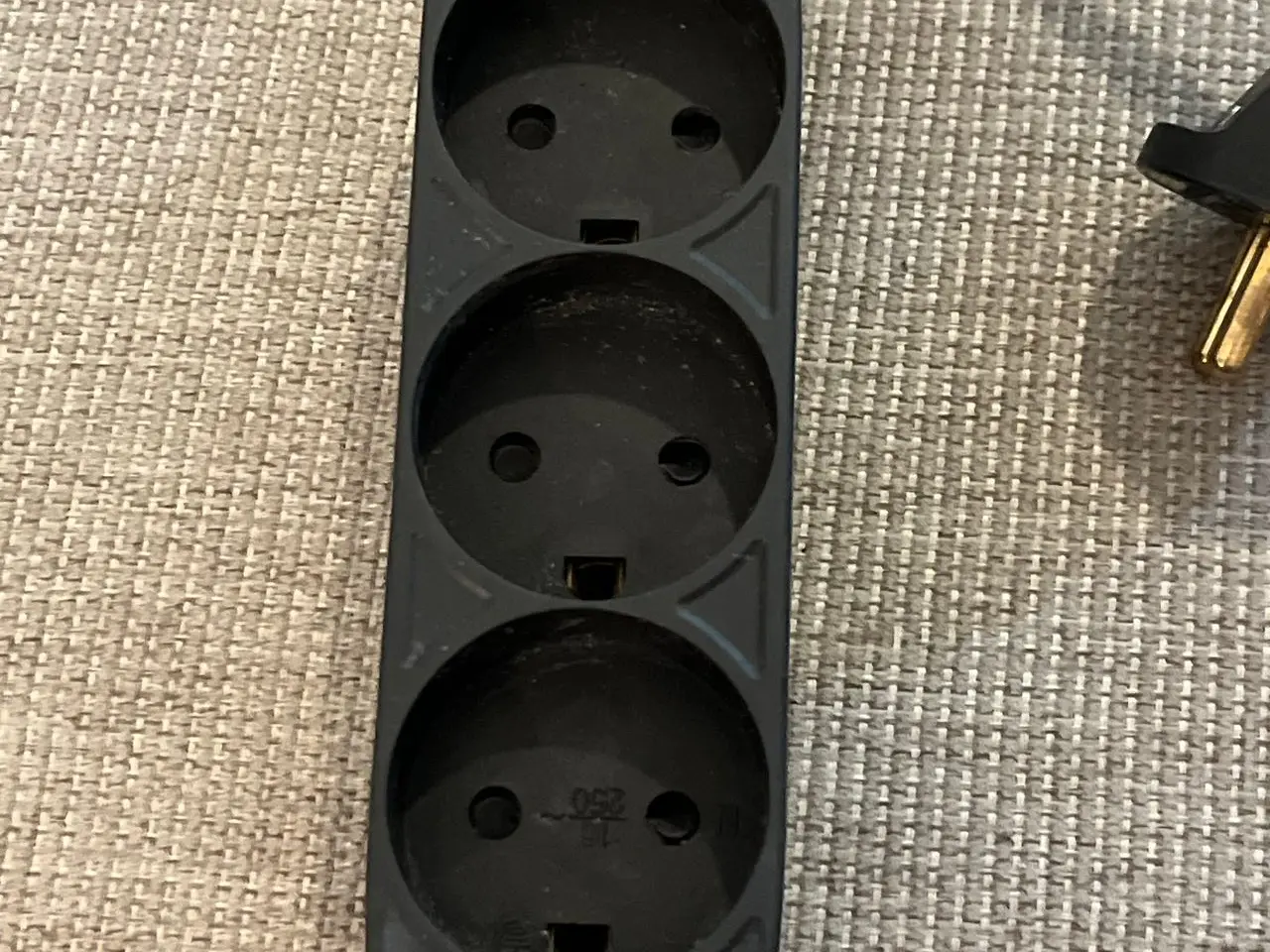 Billede 2 - Sort 3-vejs forlængerledning adapter