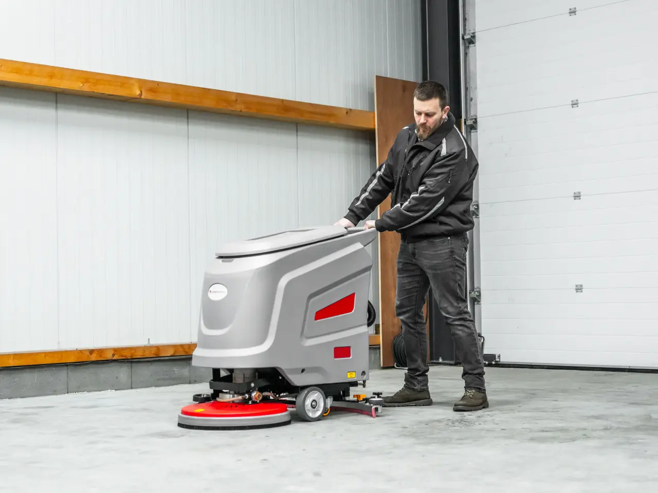Billede 30 - CleanMaster Pro gulvvaskemaskine – 2600 m²/t, inkl. batteri