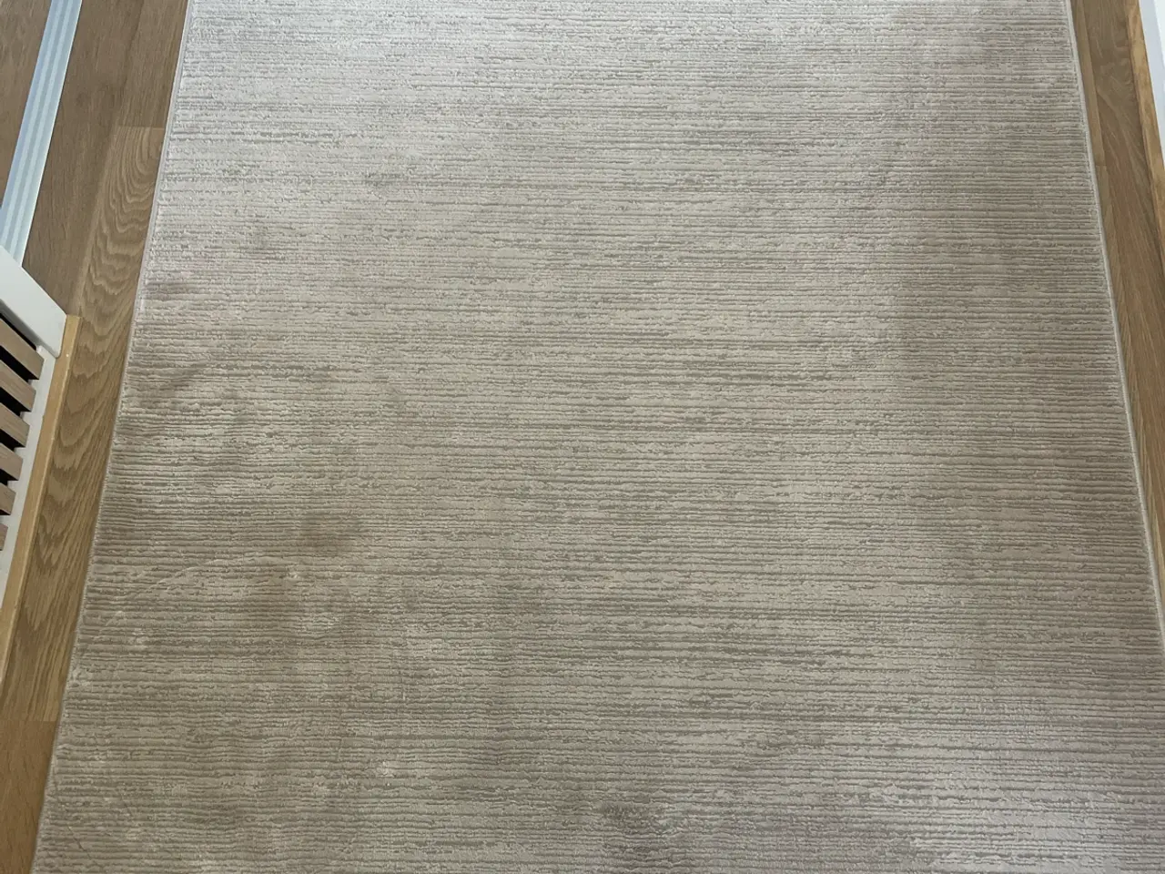 Billede 2 - Smukt og velholdt kvalitetstæppe – 120 × 170 cm