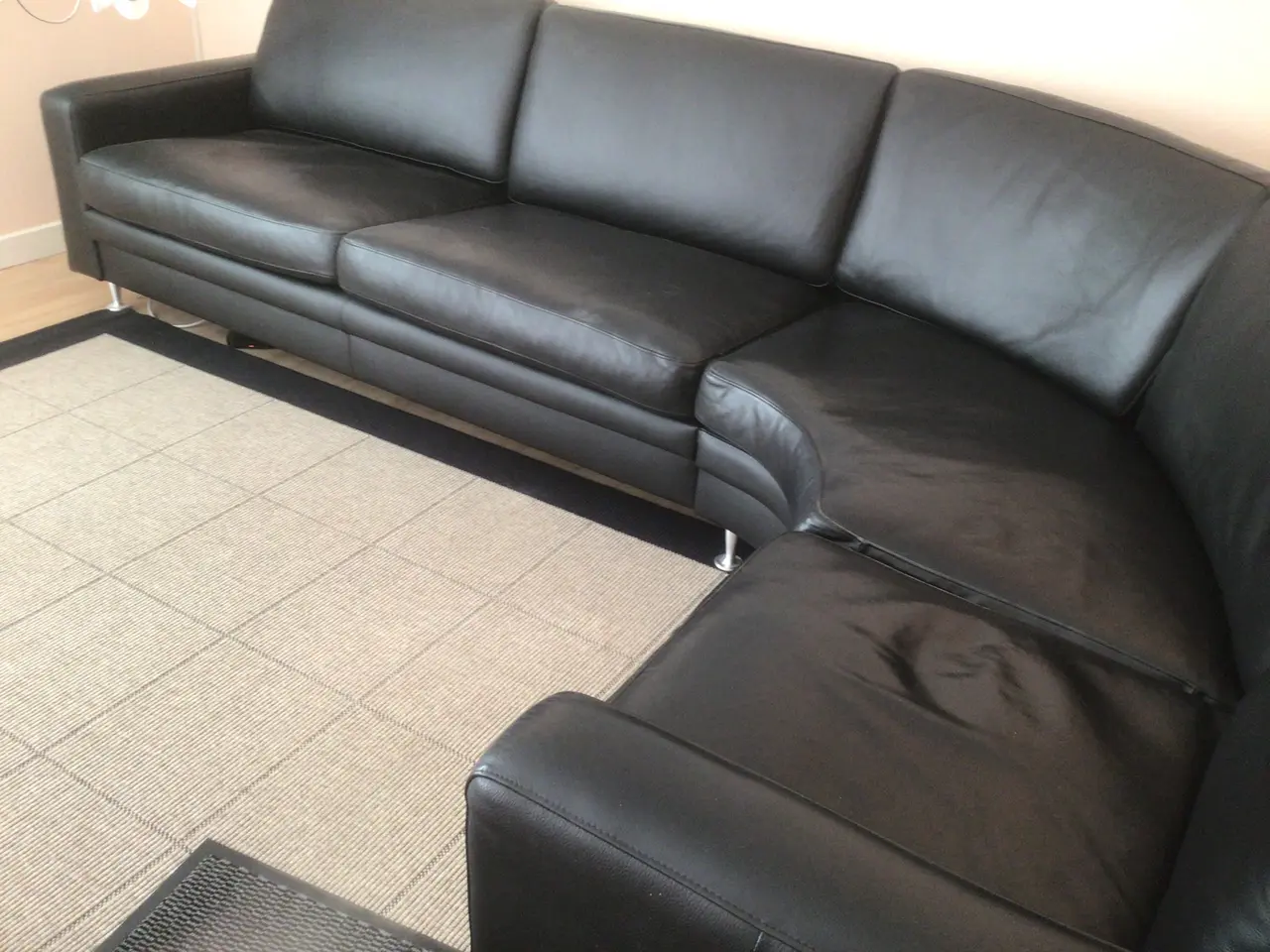 Billede 2 - Hjørnesofa+ sofabord i ludbehandlet eg