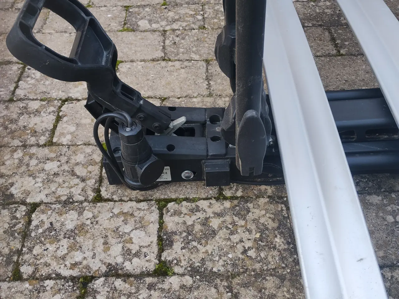 Billede 7 - Cykelholder til 4 cykler samt bagageboks.
