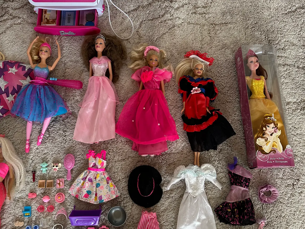 Billede 3 - Barbie dukker og tilbehør stor pakke