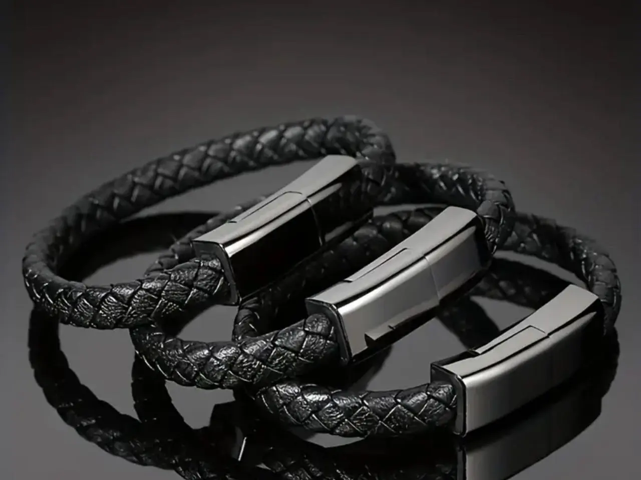 Billede 3 - Læderarmbånd med indbygget USB-kabel til iPhone