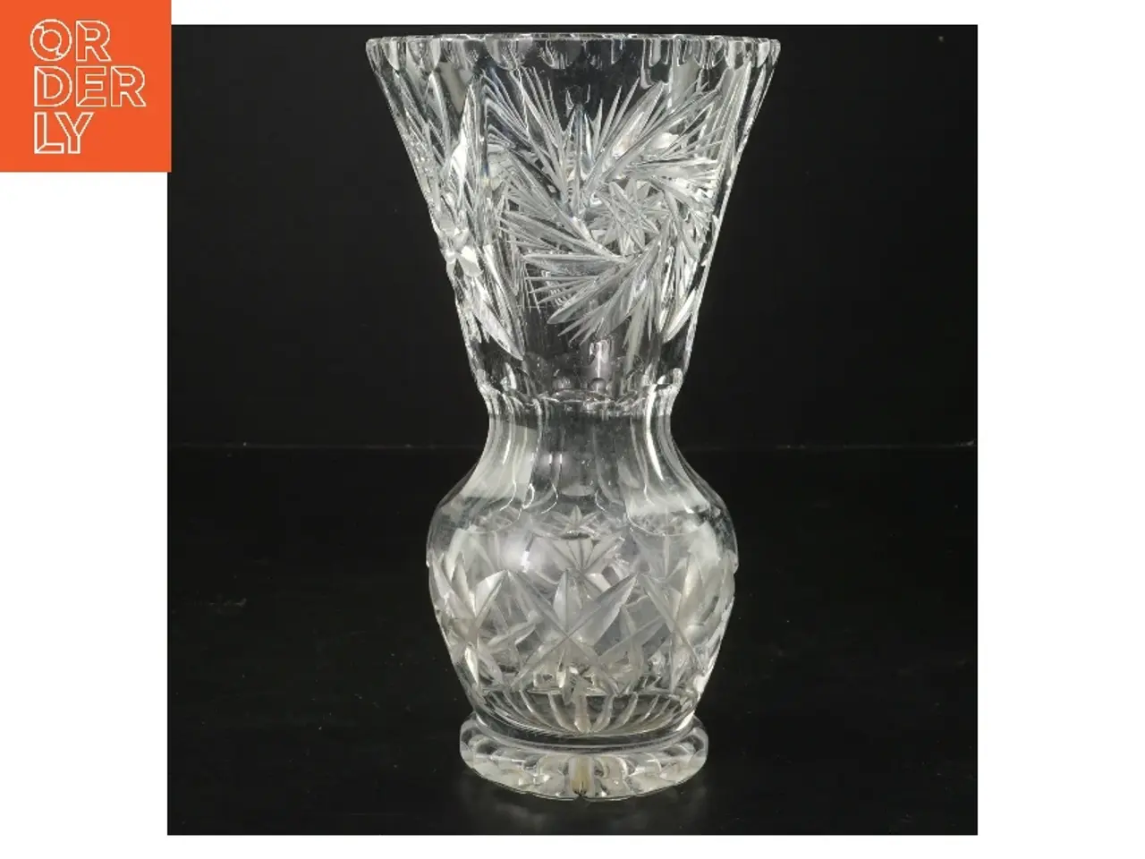 Billede 1 - Glasvase med mønster (str. Ø 12 cm længde 21,5 cm)