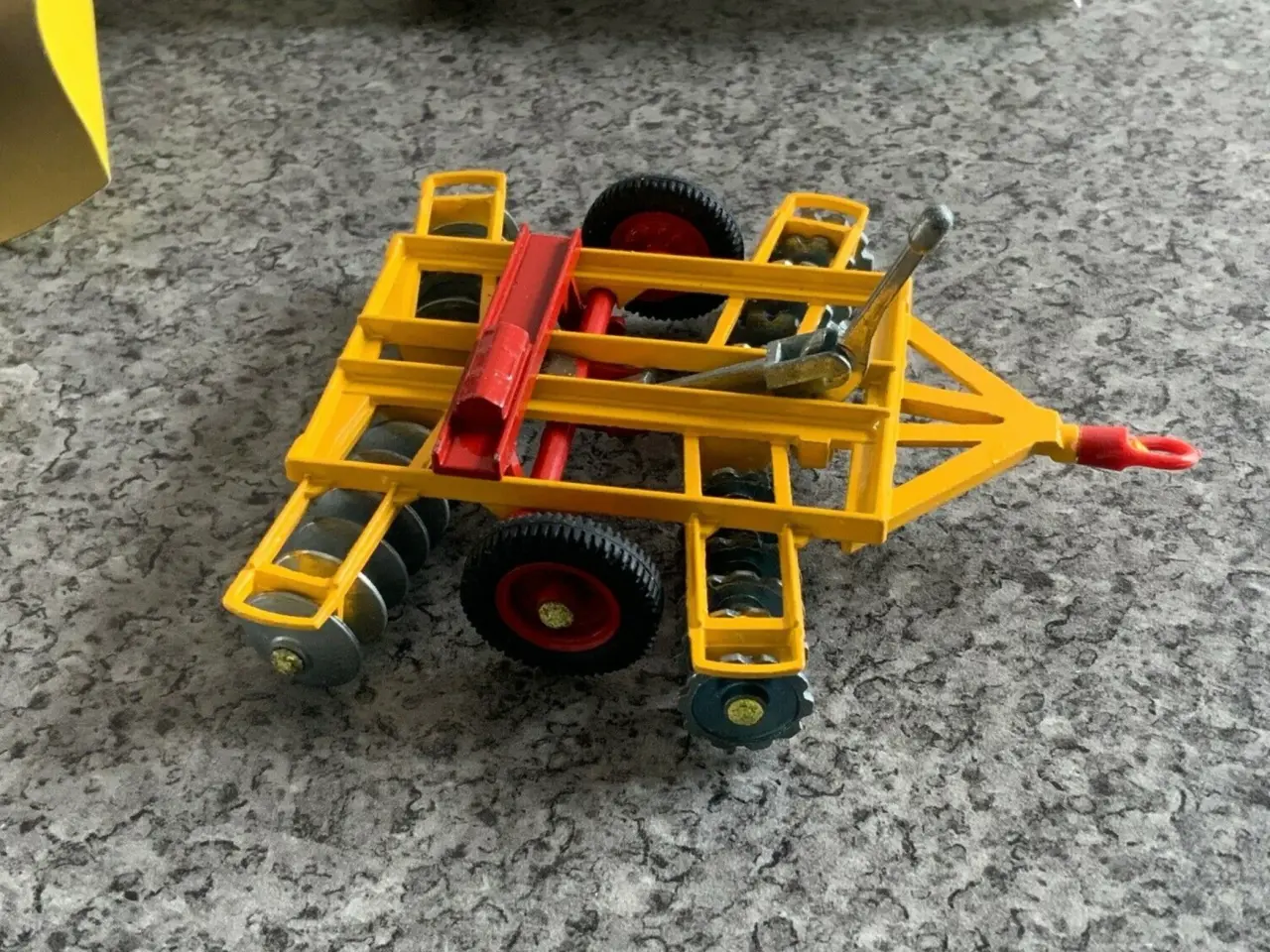 Billede 2 - Corgi Toys 71 Wheel Controlled Tandem Disc Harrow