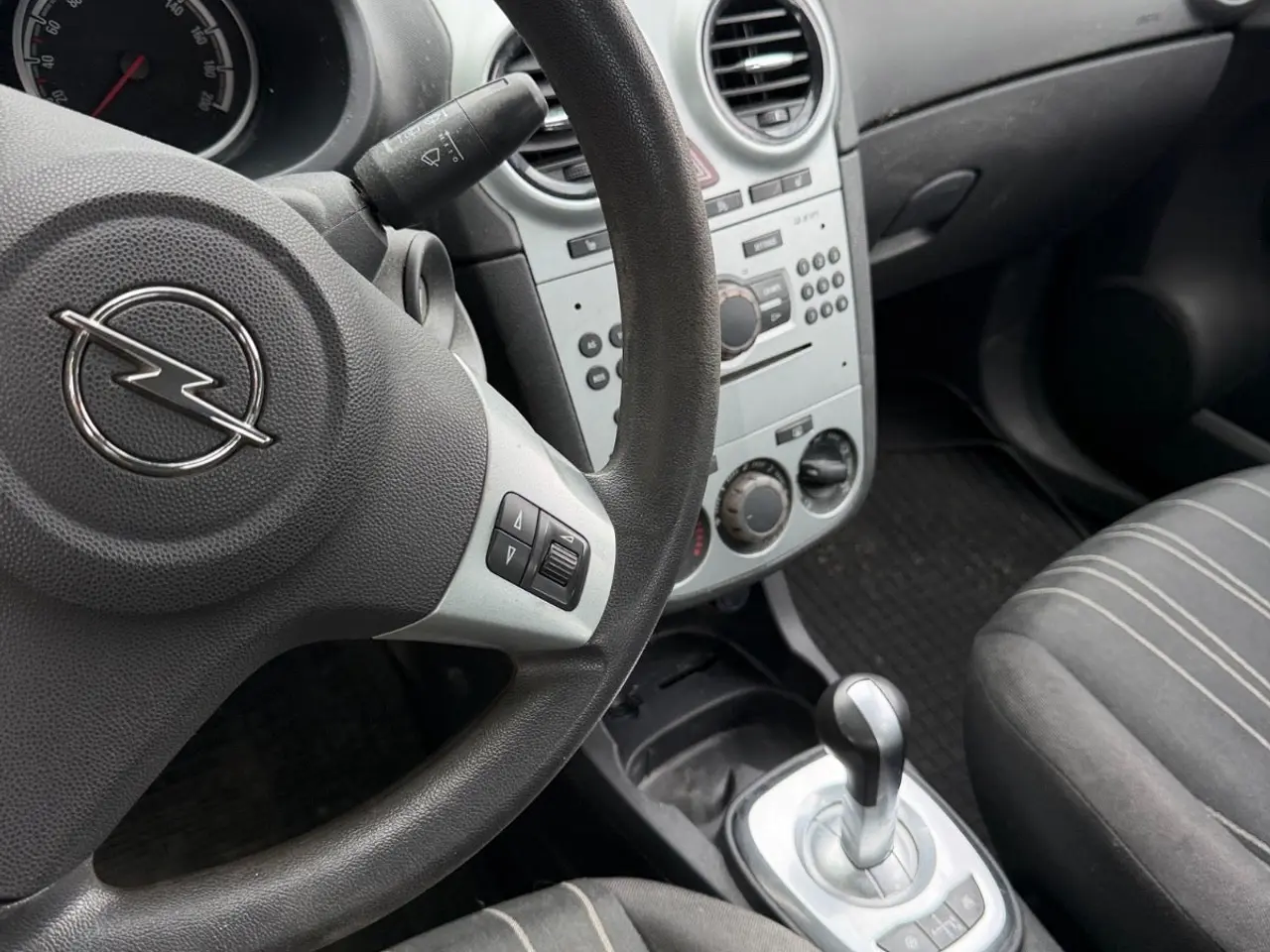 Billede 5 - Opel Corsa 1,2 16V Cosmo MTA