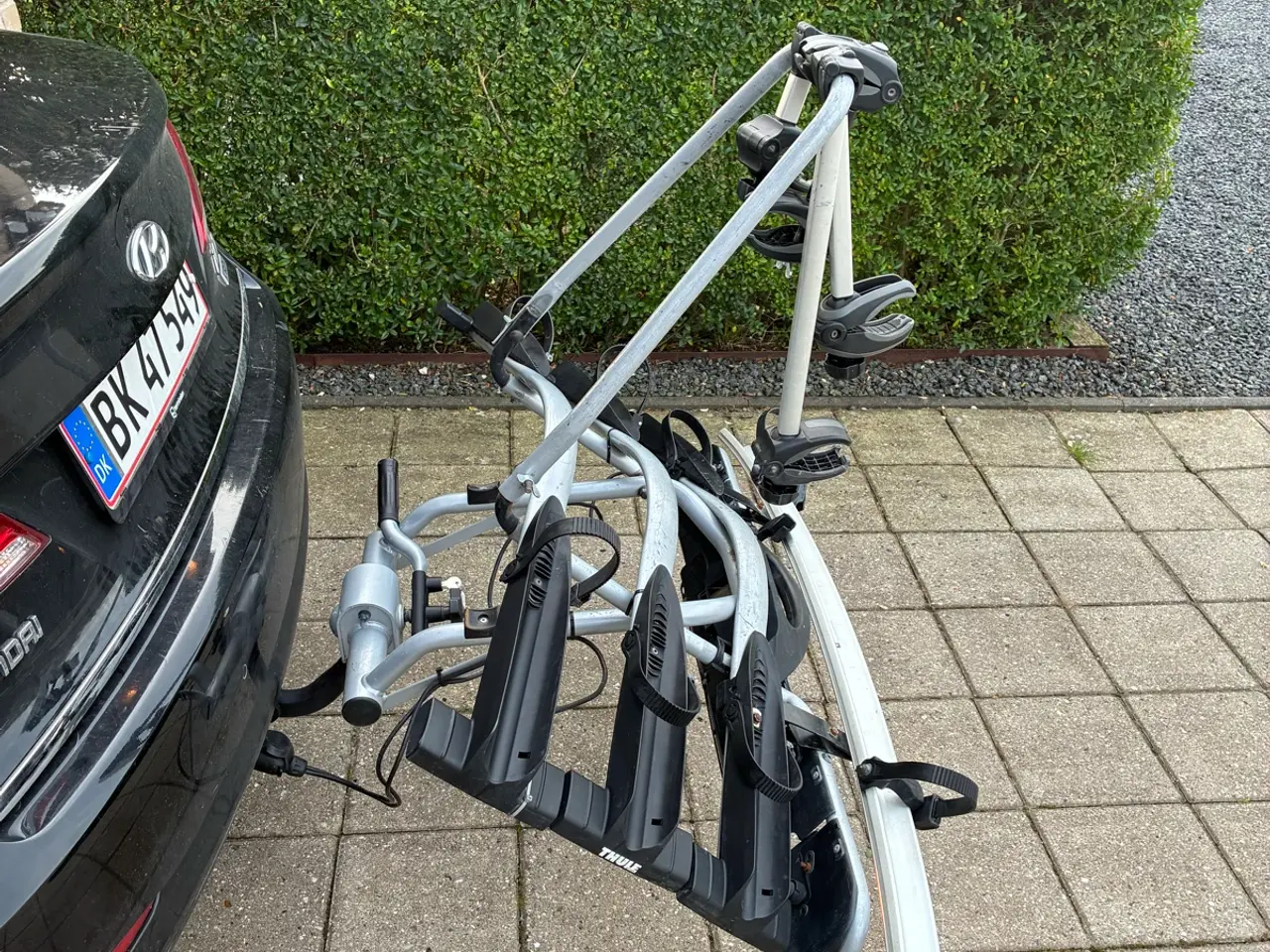 Billede 7 - Thule Cykelholder til 4 cykler med vippefunktion