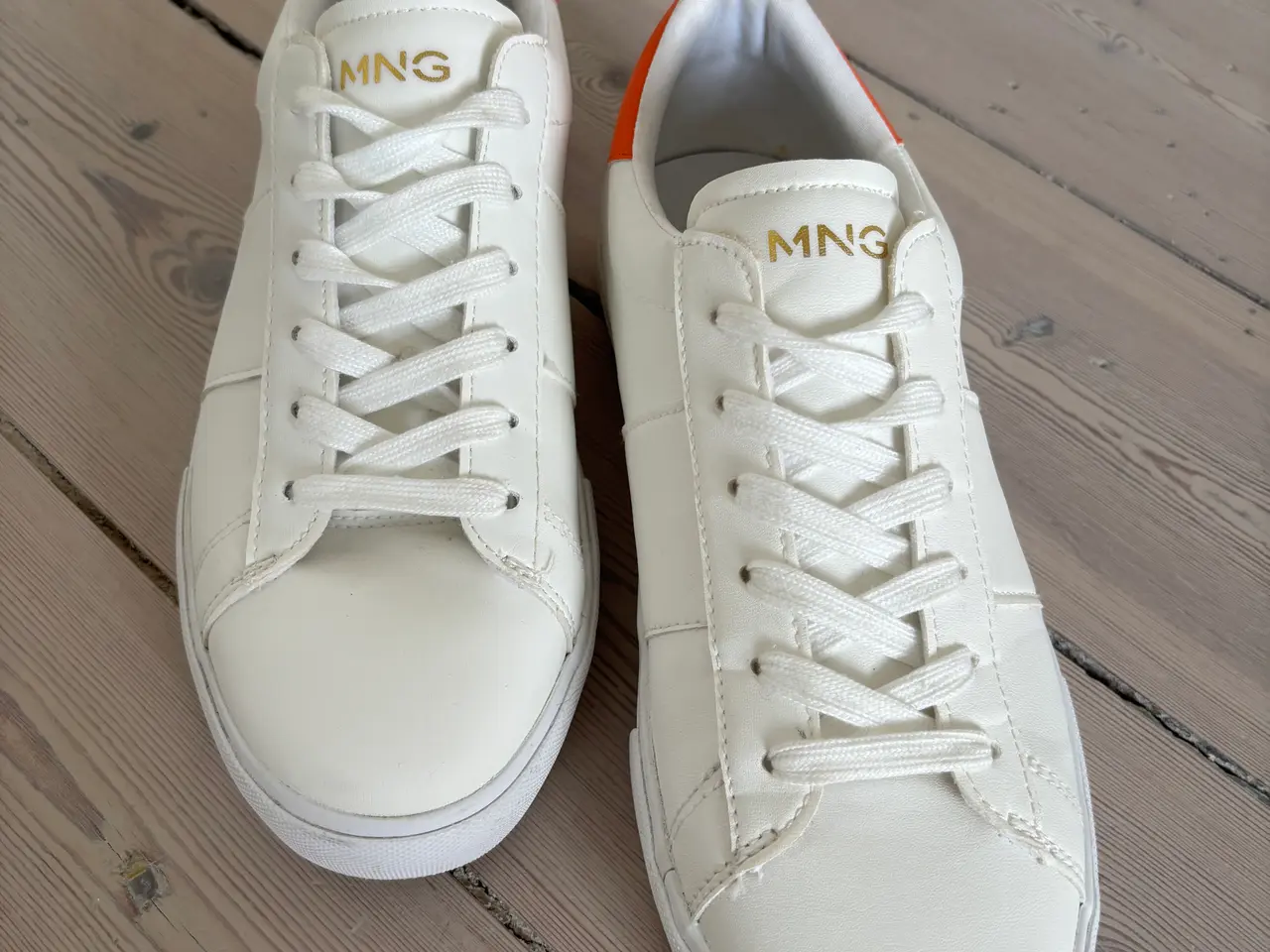 Billede 1 - Hvid sneakers str. 39