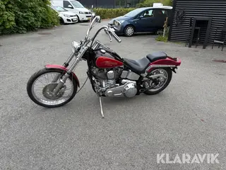 Motorcykel Harley Davidson FXSTC softtale coustom