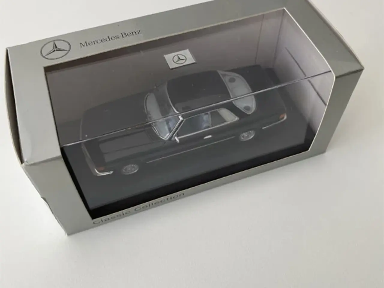 Billede 1 - Mercedes SL (R107) modelbil 1:43