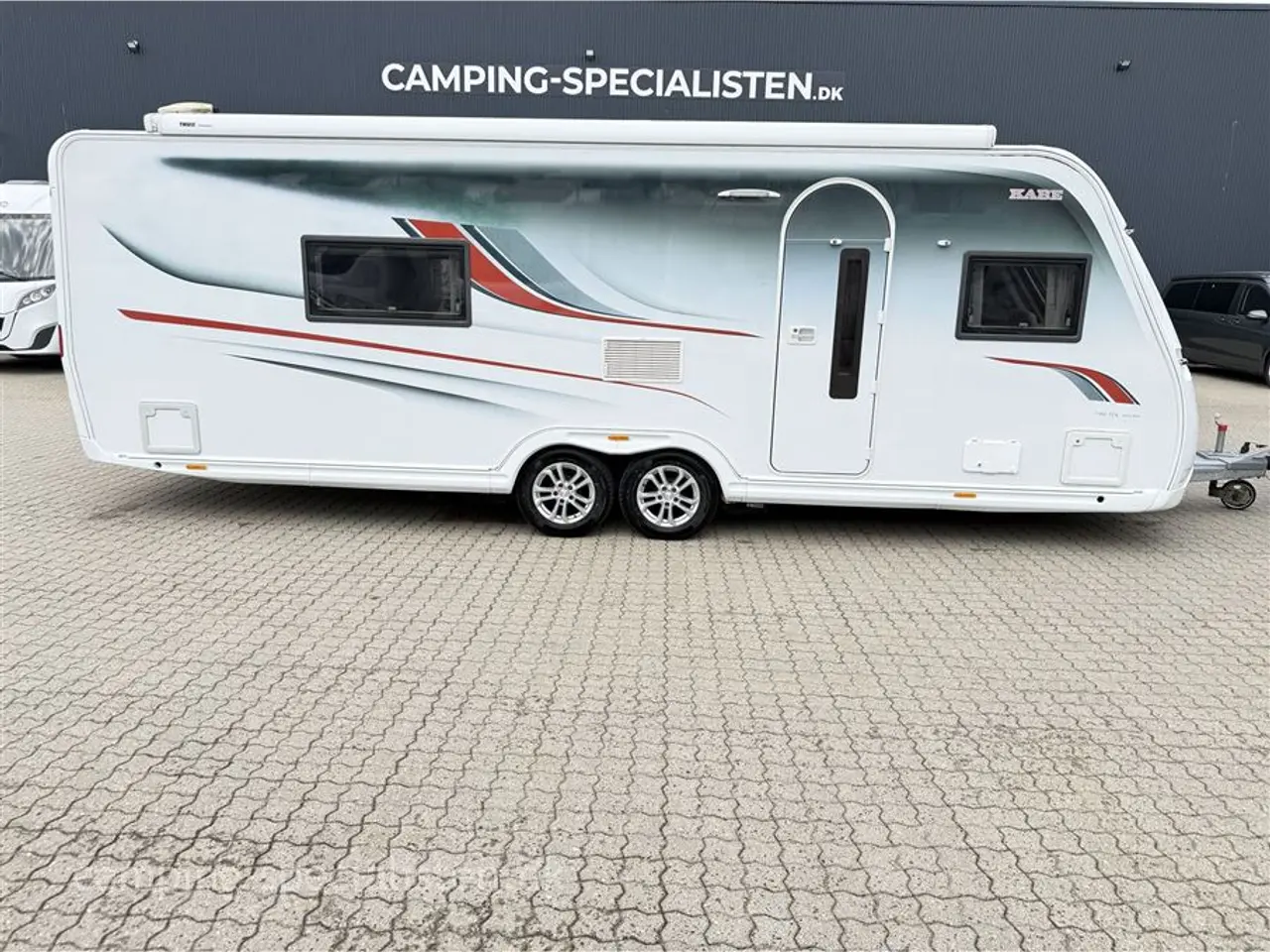 Billede 1 - 2019 - Kabe Imperial 740 E-TDL KS Kabe Imperial 740 E-TDL KS 2019 - Se den nu hos Camping-Specialisten.dk