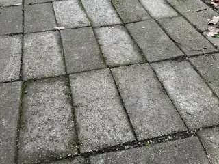Betonbelægningssten (hentes gratis)