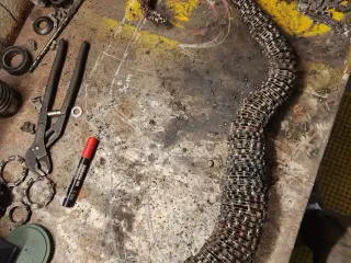 Søger brugte cykelkæder til kreativ kunst