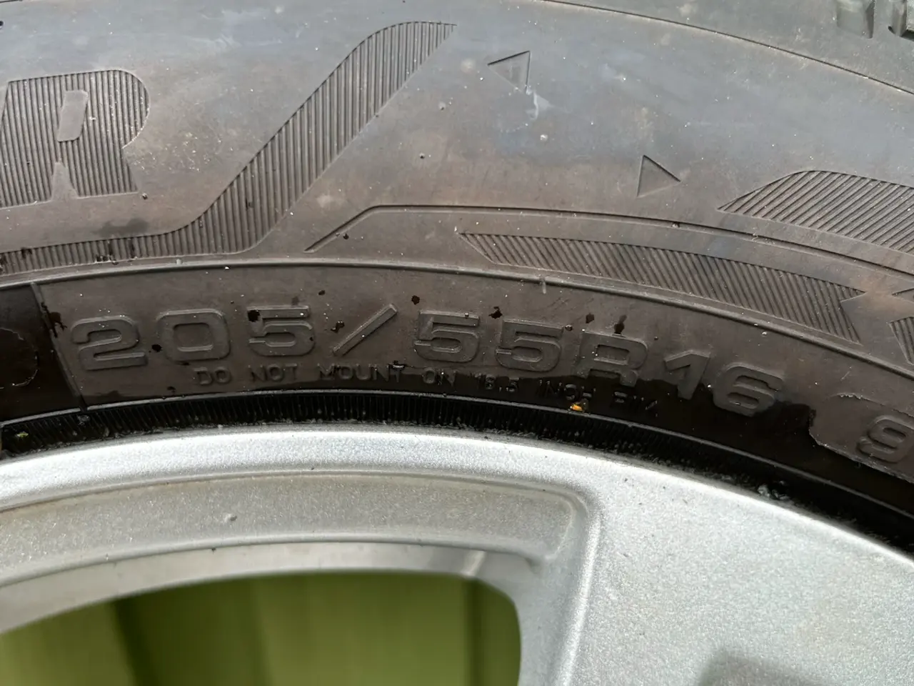 Billede 3 - 205/55R16 Goodyear vinterdæk på alufælge