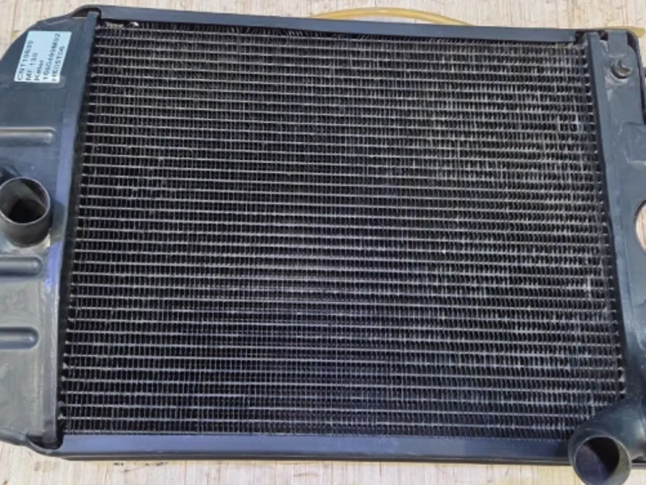 Billede 3 - Massey Ferguson 135 Køler 1660499M92