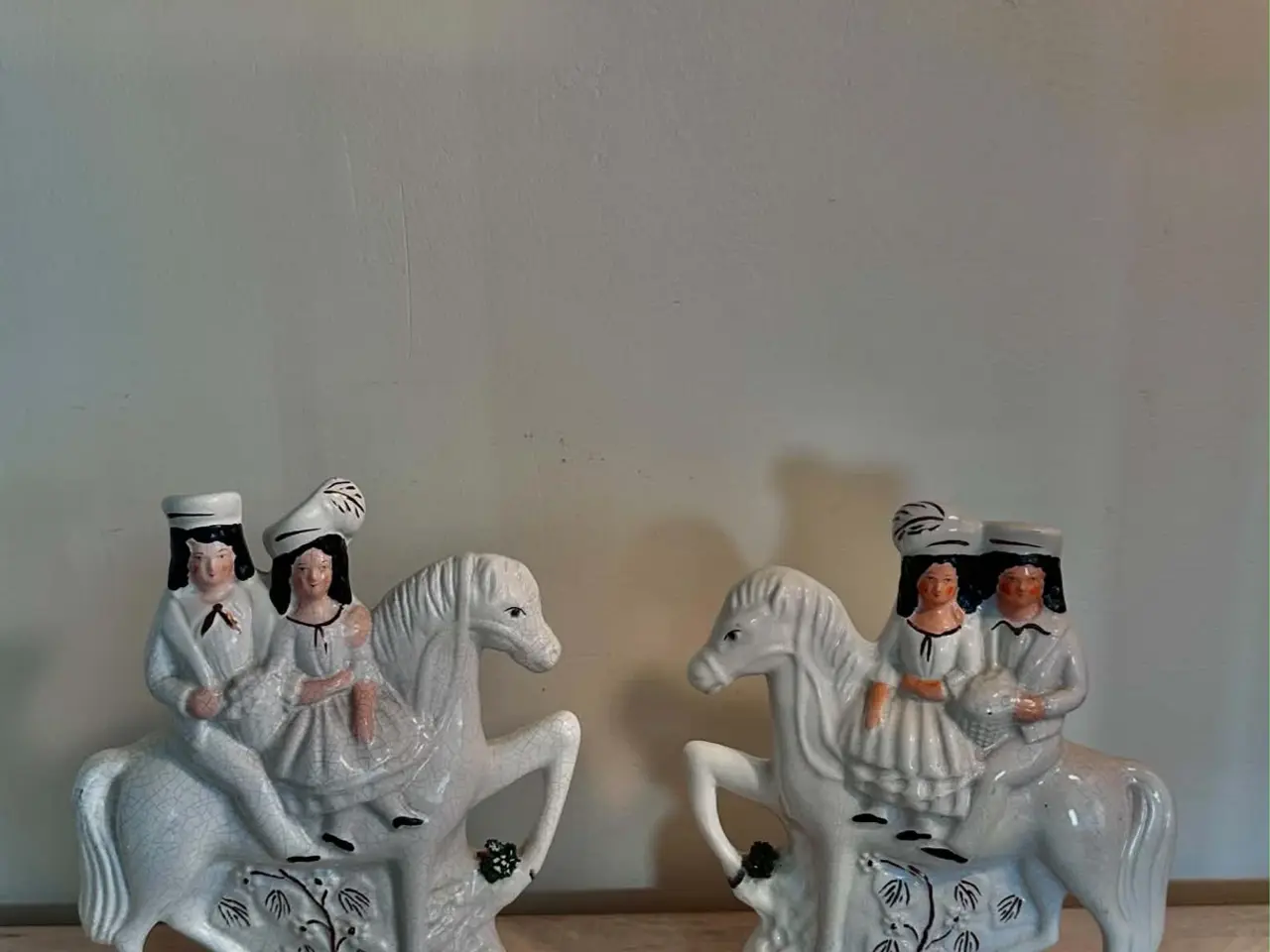 Billede 1 - Antikt sæt - klassiske Staffordshire "flatback" ke