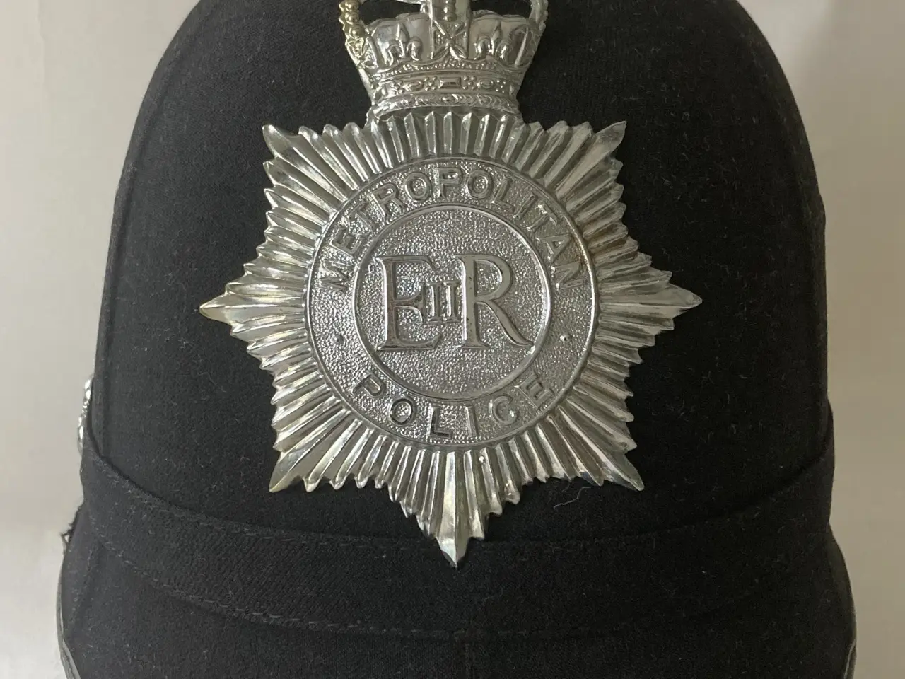 Billede 1 - Politi Bobby hjelme "METROPOLITAN POLICE"