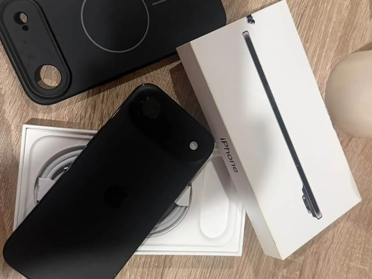 Billede 2 - iPhone Air Sælges
