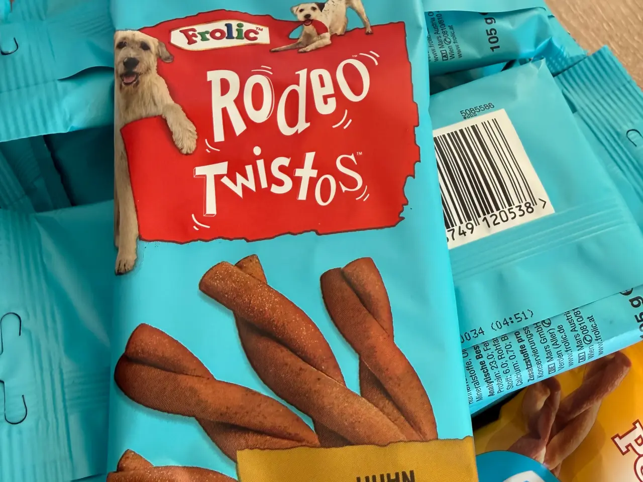 Billede 7 - Hundemad og snacks sælges