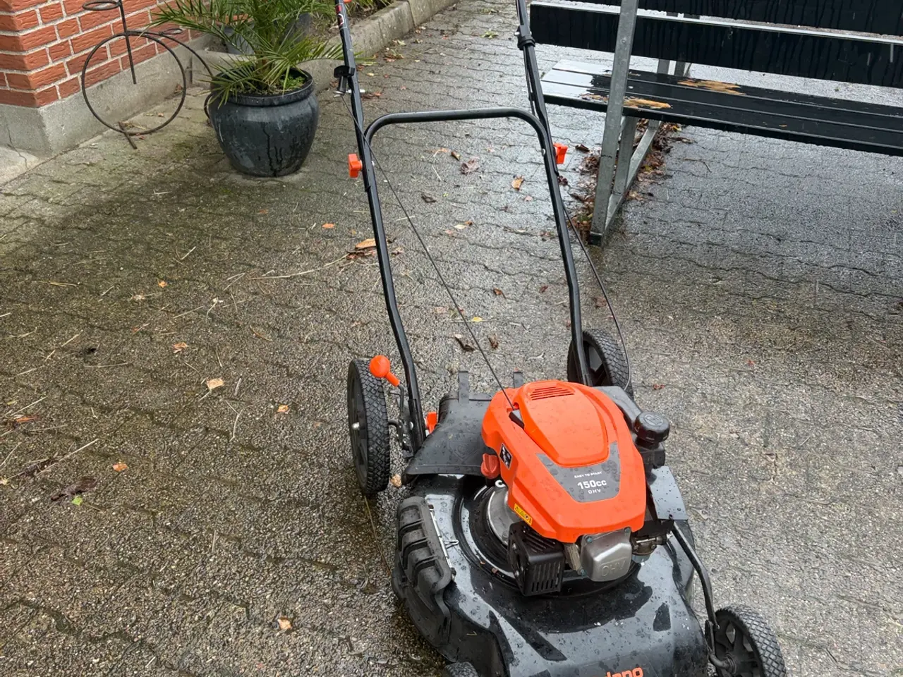 Billede 1 - Plæneklipper