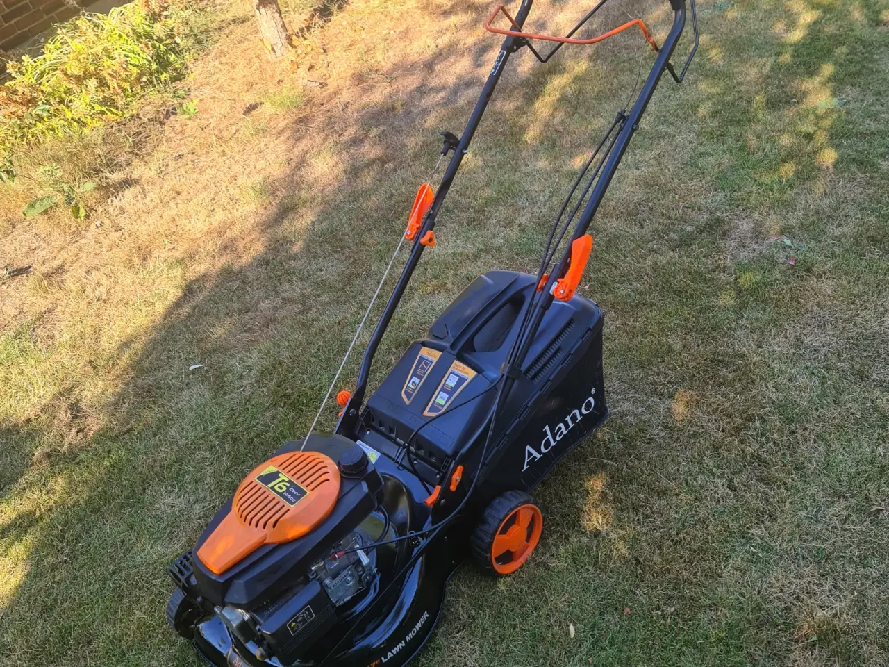 Billede 2 - Adano selvkørende plæneklipper