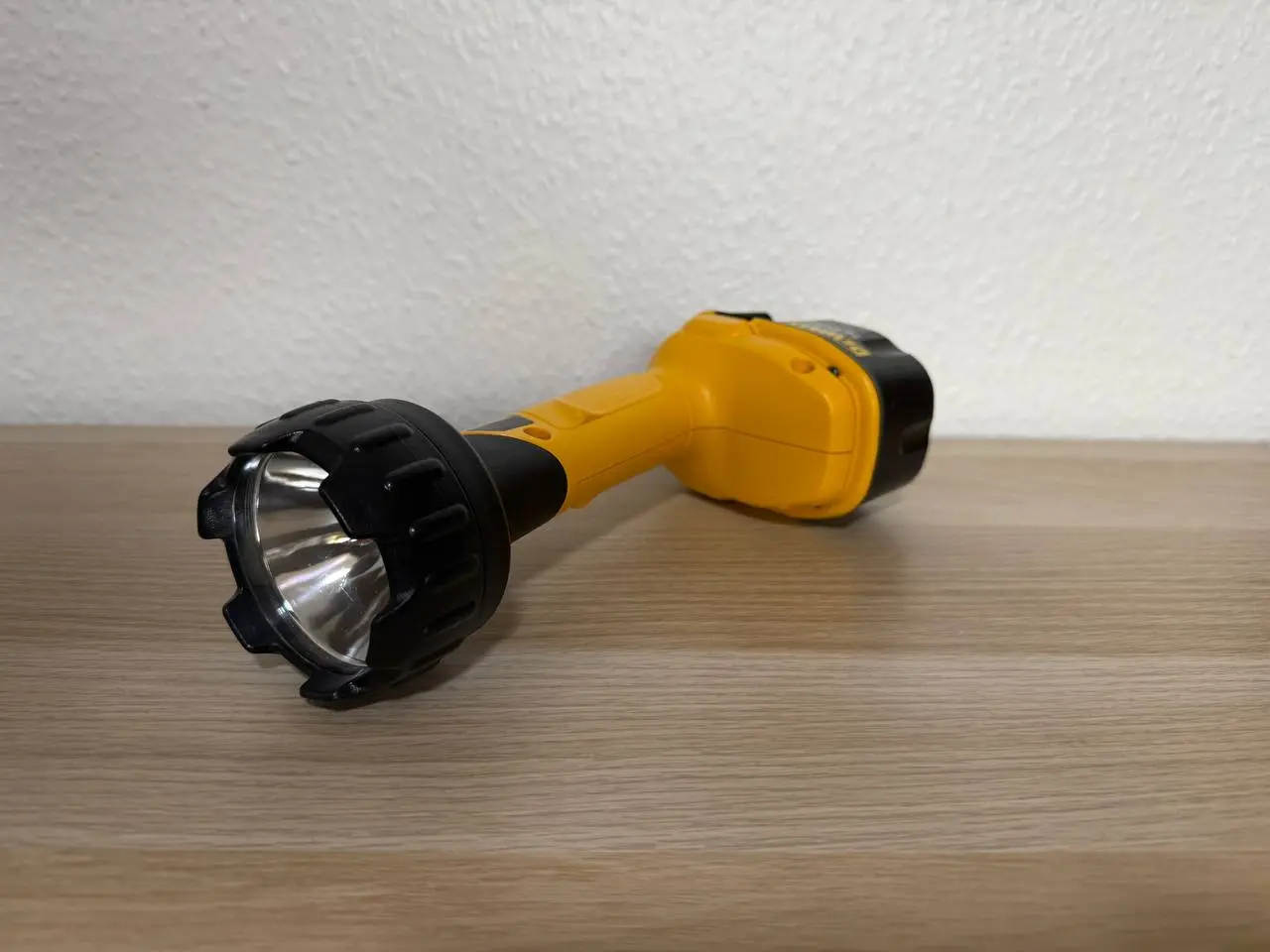 Billede 3 - DeWalt lygte DW906 - God stand