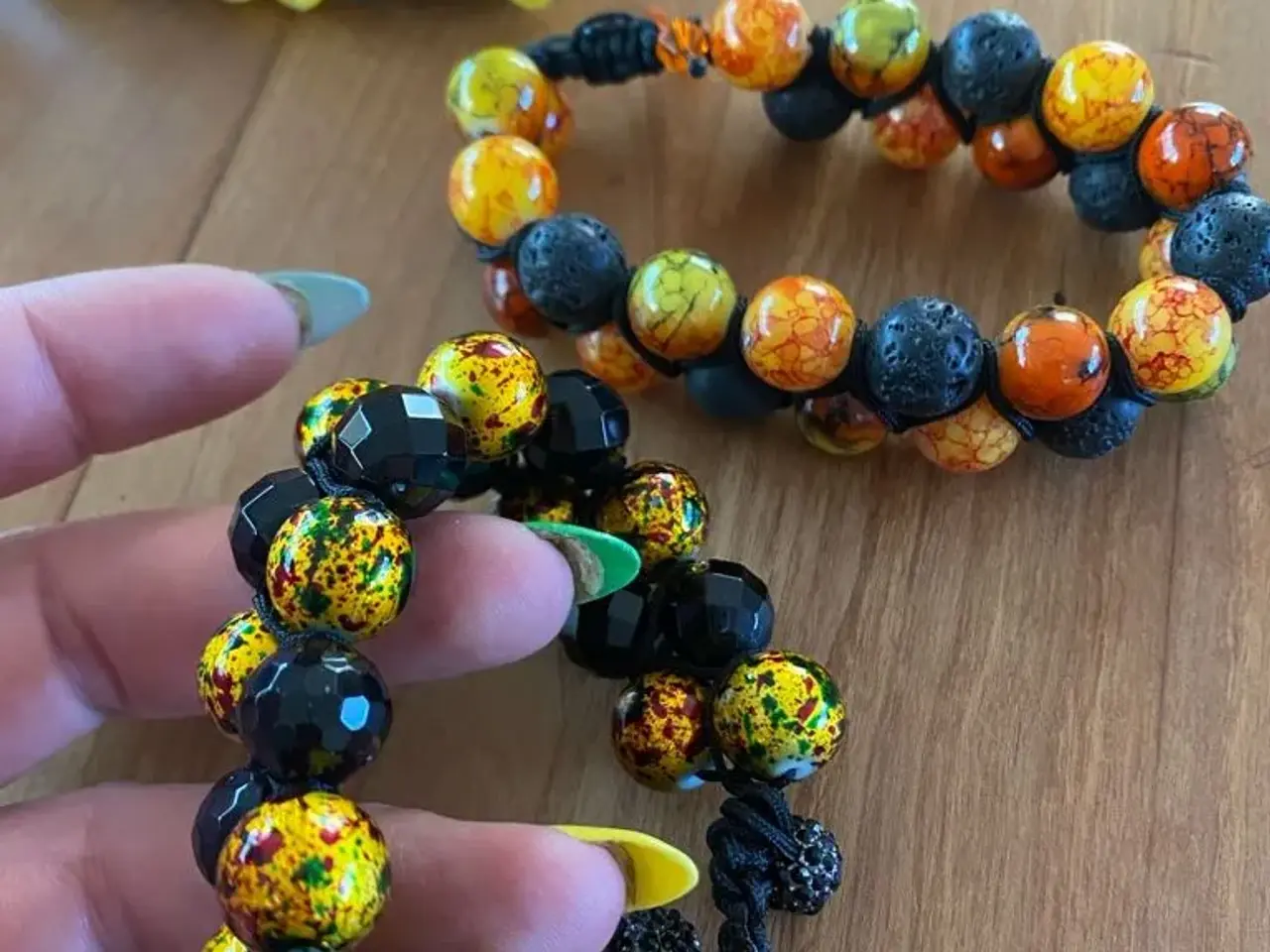 Billede 5 - Nye knyttede armbånd