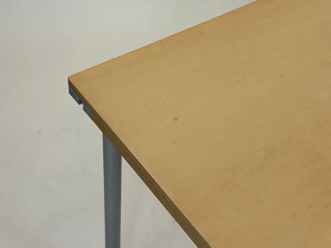 Billede 1 - Bord – Træ med Grå Stel 180x90x74 cm