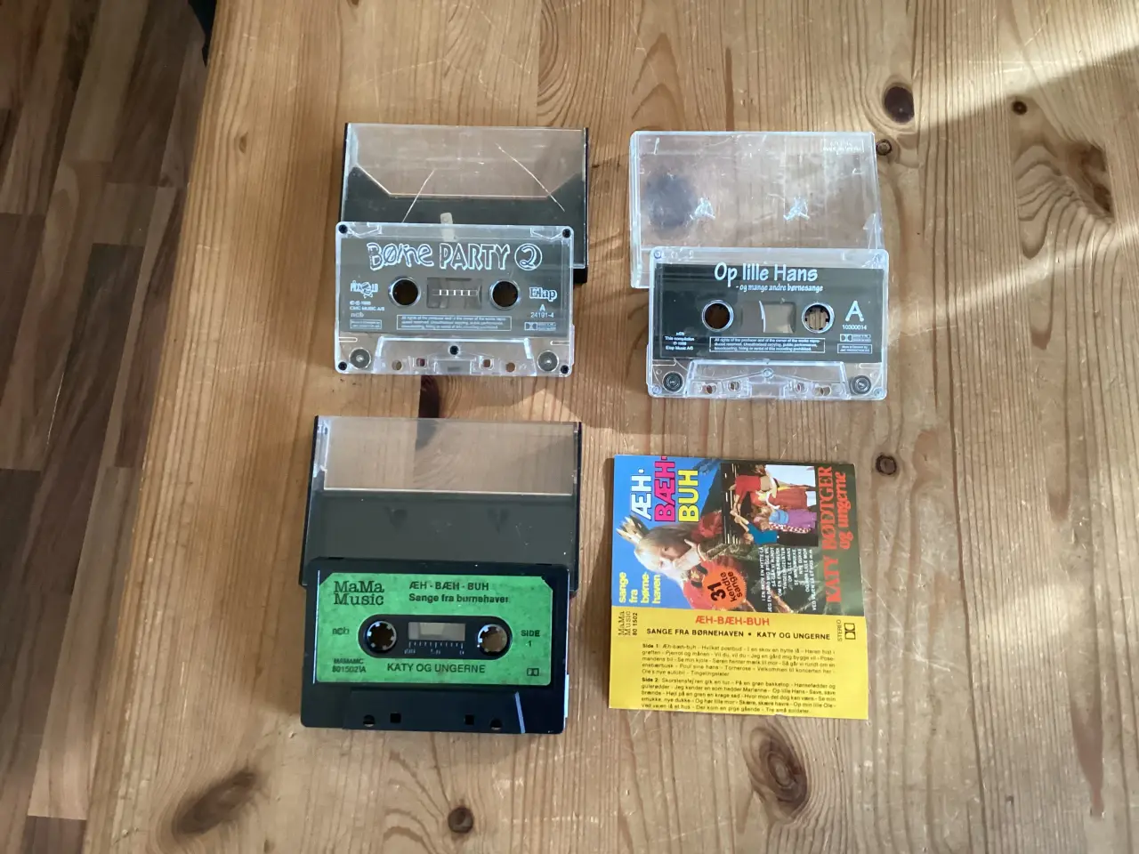 Billede 13 - Børne Bånd. Musik- Historier. 26 STKS.
