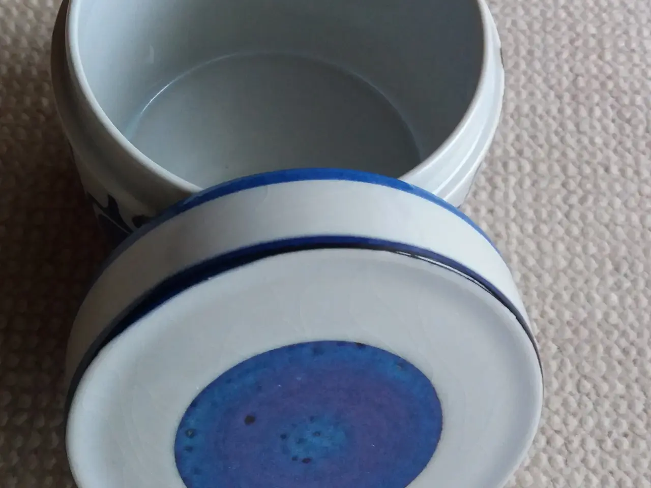 Billede 2 - Royal Copenhagen krukke med låg. 402 2993