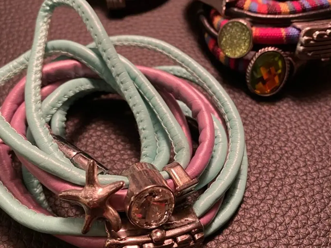 Billede 5 - Meget flotte armbåne