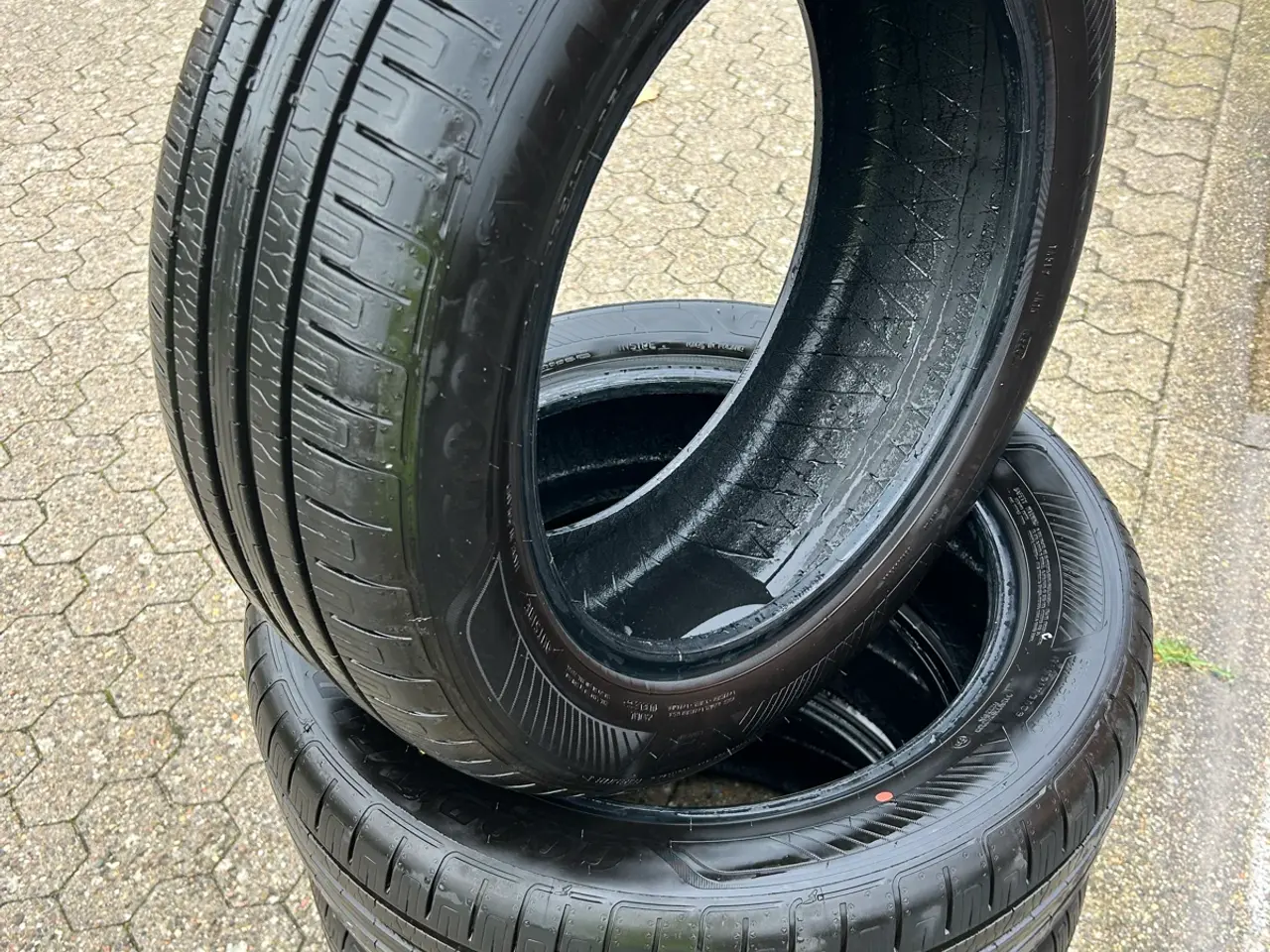 Billede 1 - Goodyear 215/55/18