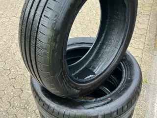 Goodyear 215/55/18