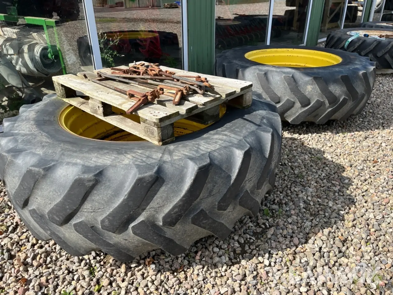 Billede 4 - Dæk Goodyear Super traction 2 styk
