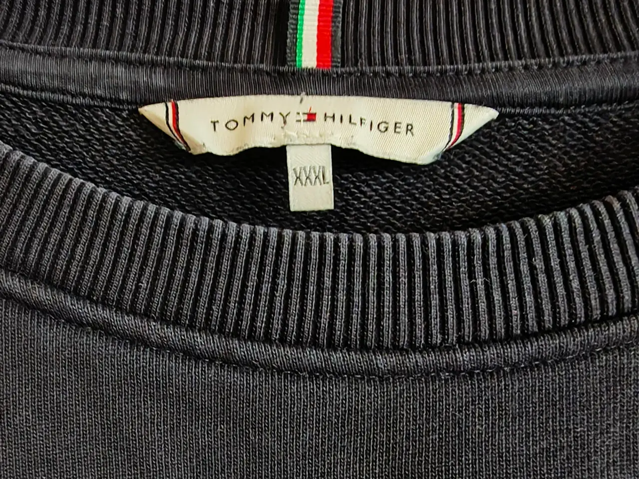Billede 4 - Tommy Hilfiger sweatshirt str 46