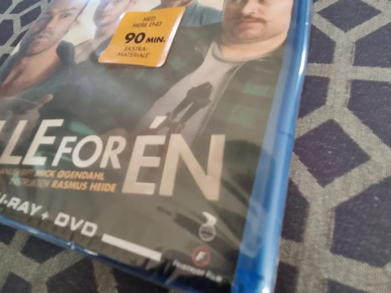 Billede 3 - Alle for en !! (Ny)