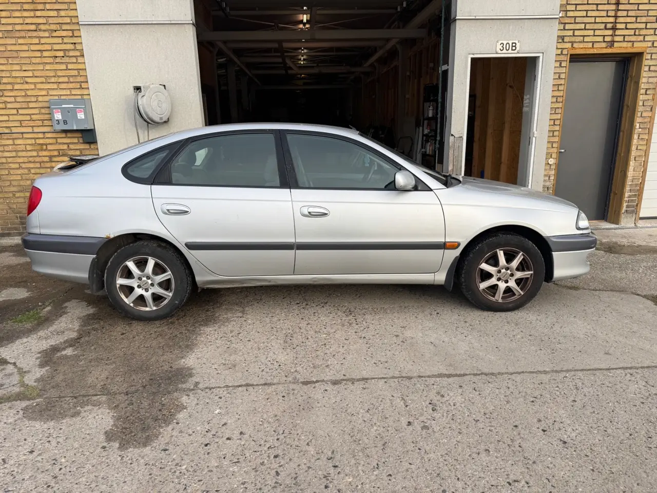 Billede 4 - Toyota Avensis 1,8 Sol