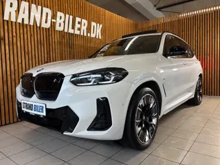 BMW iX3  Charged Plus M-Sport