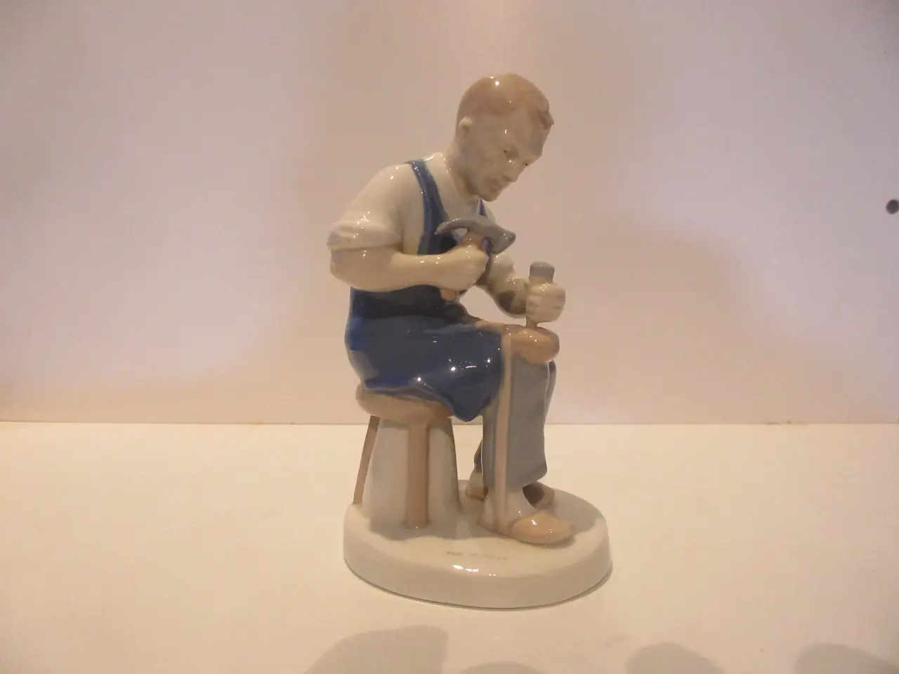 Billede 1 - Skomager porcelænsfigur flot