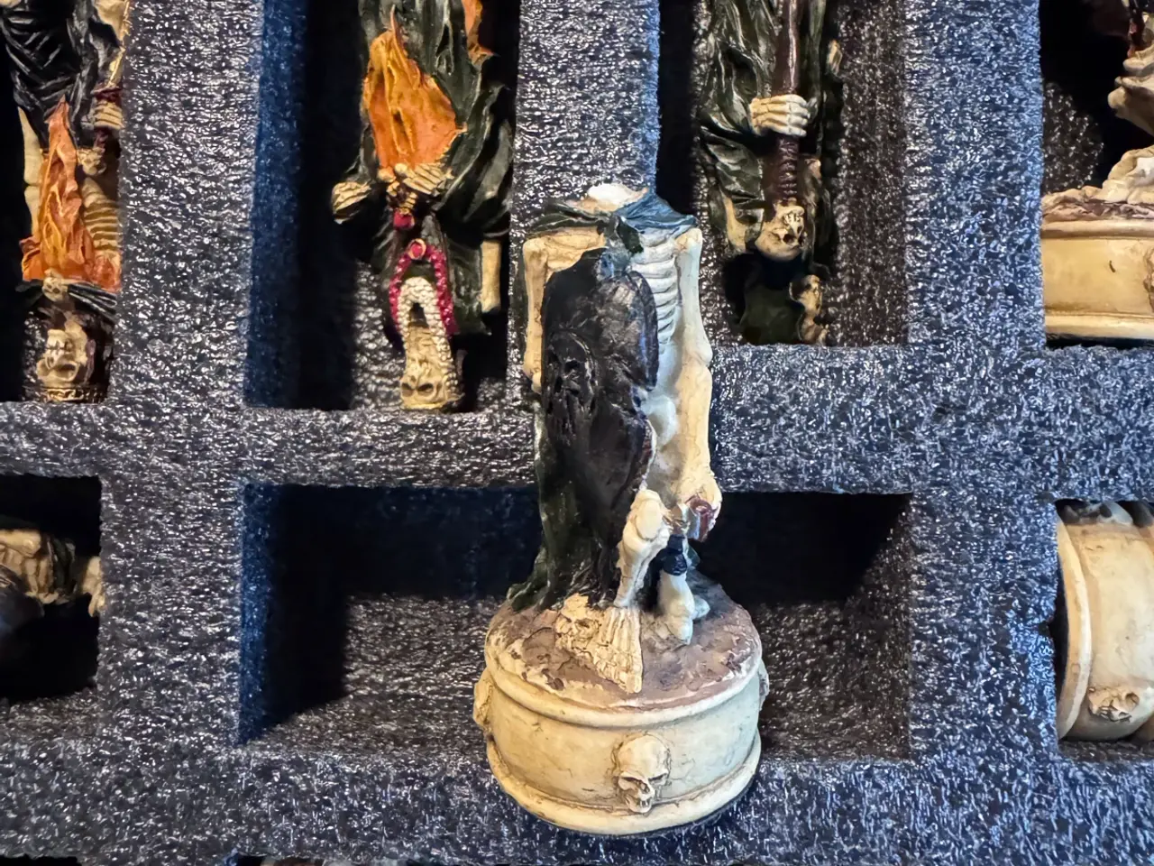 Billede 6 - Veronese “The Chessmen” skaksæt – håndmalet – 2003