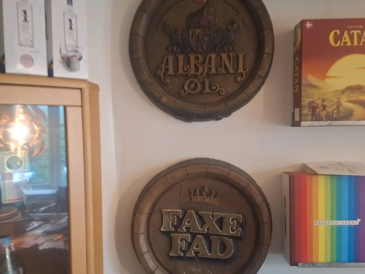 Billede 5 - Bar med øl samling og skilte