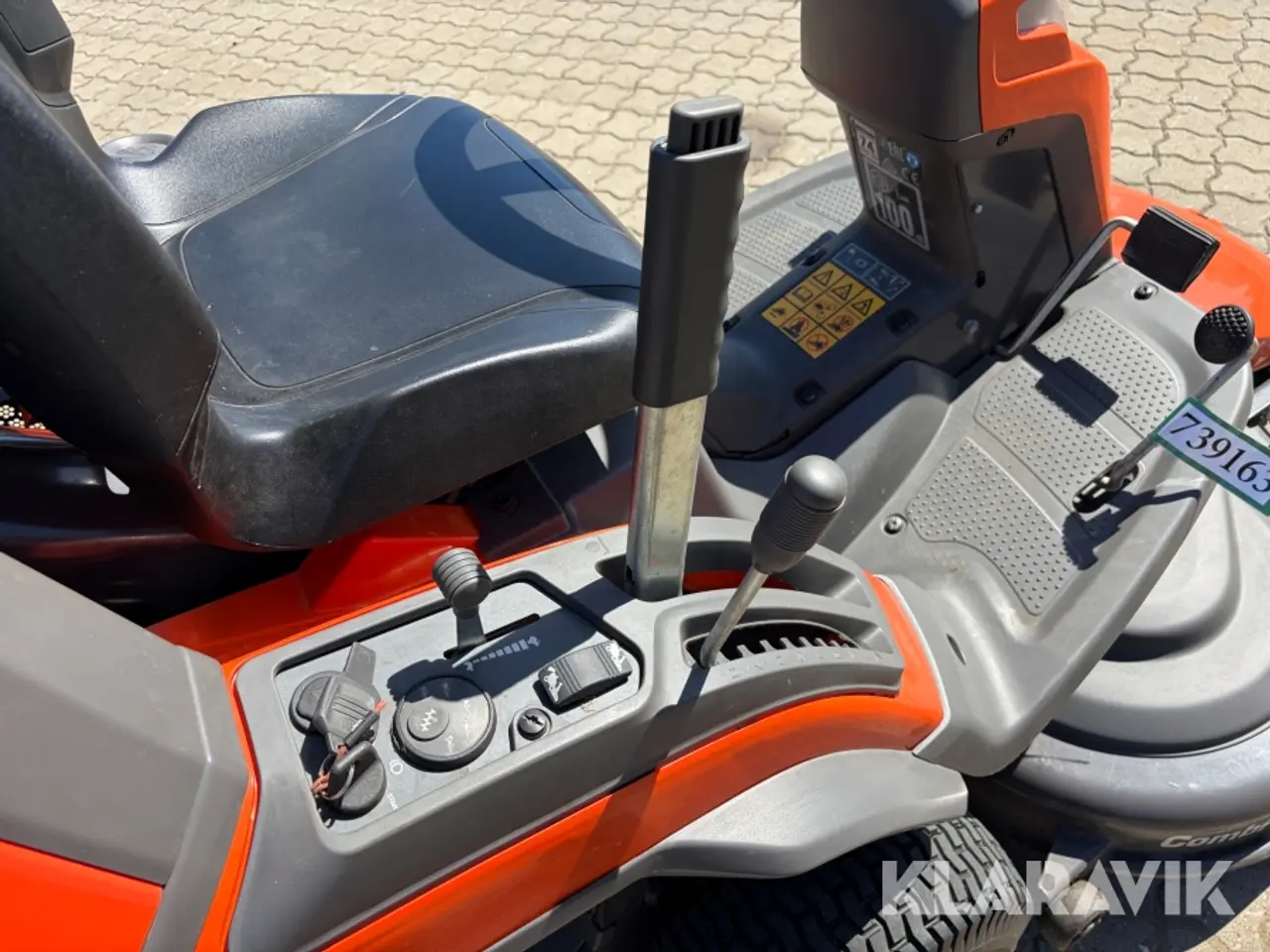 Billede 12 - Frontklipper Husqvarna RC 318T med græsopsamler