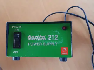 220 / 12 volt strømforsyning