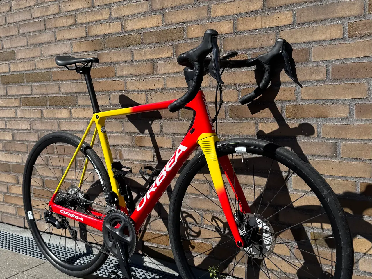 Billede 3 - Orbea Orca M20i Team – Di2 & Disc, m. Wattmåler -