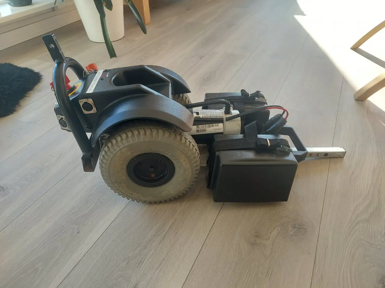 Billede 1 - (Næsten ikke brugt) Etac Lille Viking hjælpemotor
